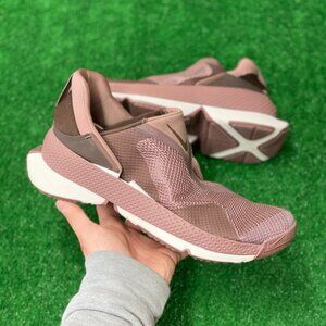 Nike Go Flyease Pink Womens DR5540-200 VNDS Sz 10 / Mens Sz 8.5